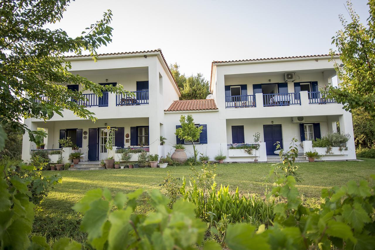 Eressos Ilios Apartments Skála Eresoú Esterno foto