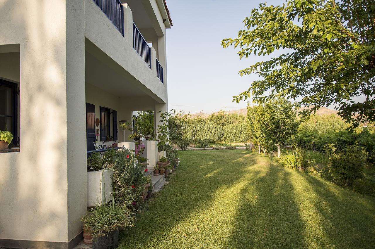 Eressos Ilios Apartments Skála Eresoú Esterno foto